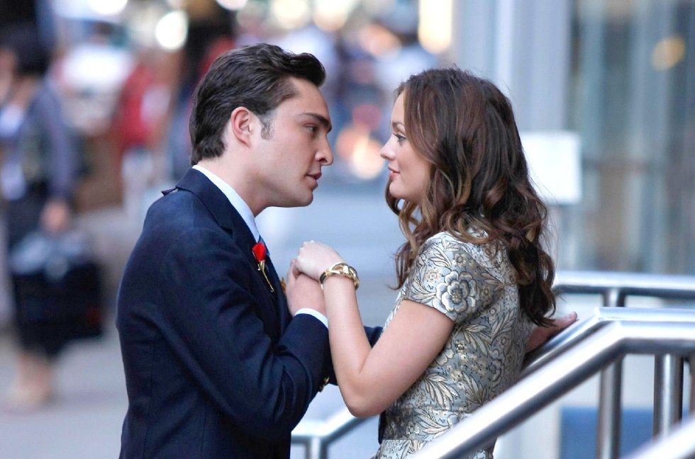 Blair Waldorf with Chuck Bass sharing an iconic moment